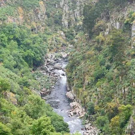 度假居 Casinha Serabigoes Passadicos Paiva 阿鲁卡