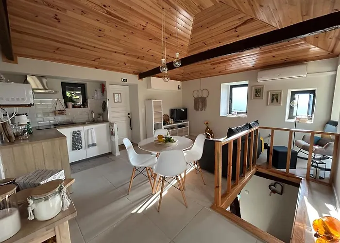 Casinha Serabigoes Passadicos Paiva * ארוקה